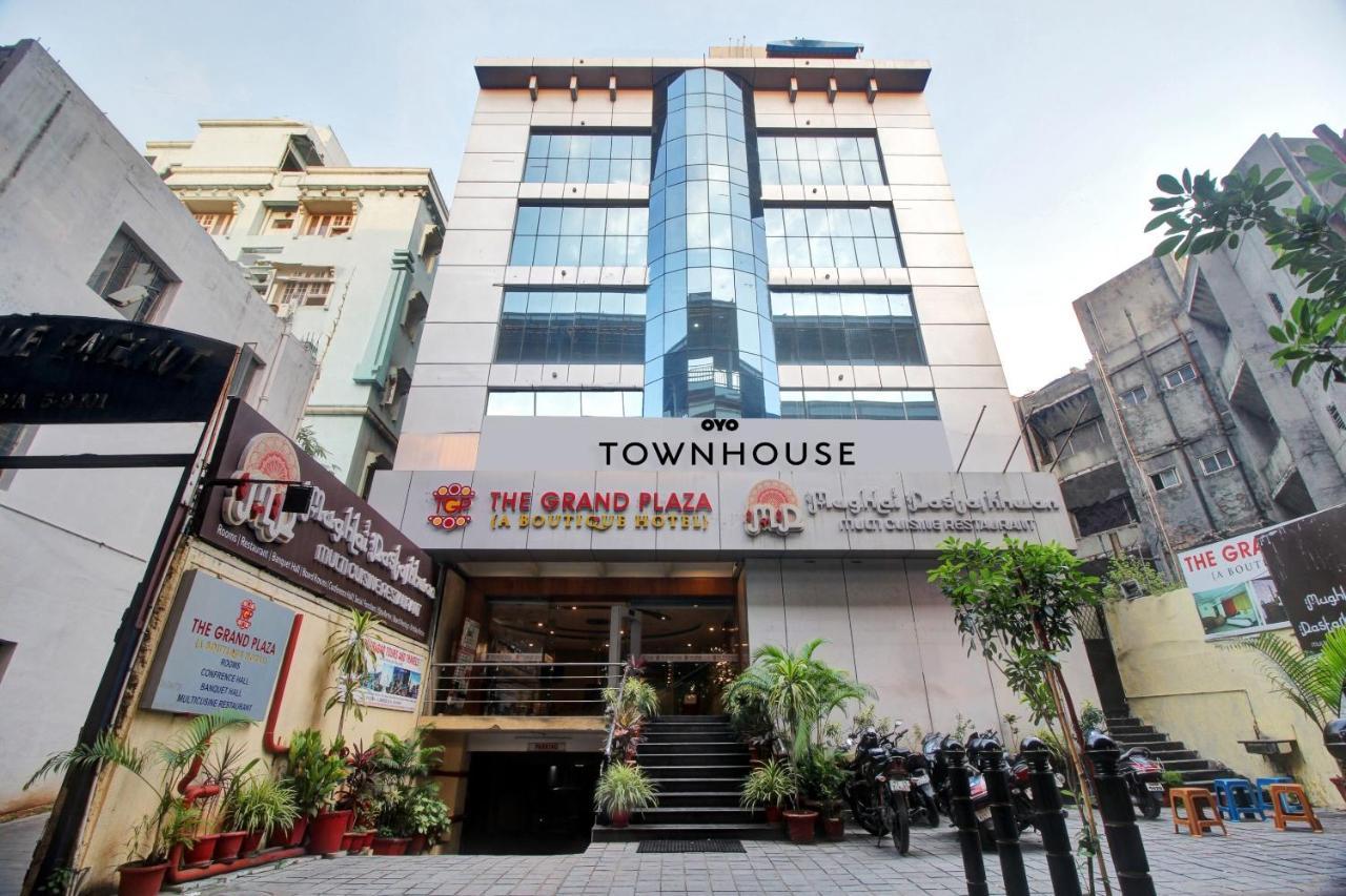 Townhouse The Grand Plaza Hotell Hyderabad Exteriör bild